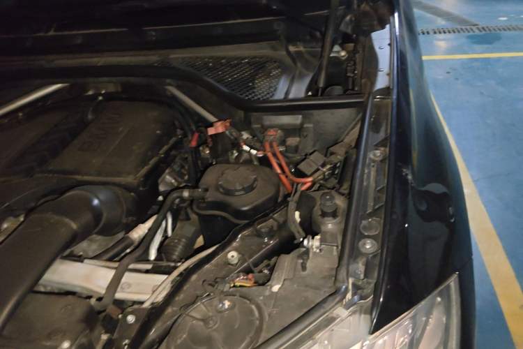 Used BMW X5  Engine Bay Left