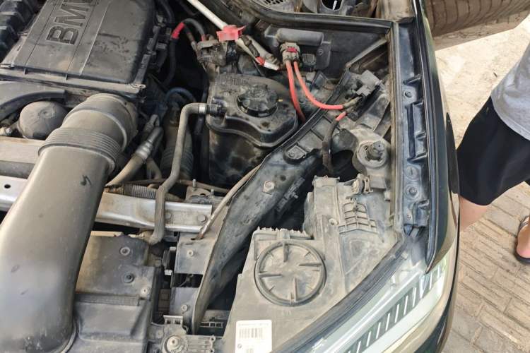 Used BMW X5  Engine Bay Left