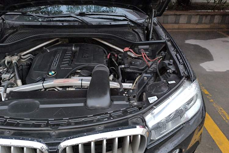 Used BMW X5  Engine Bay Left