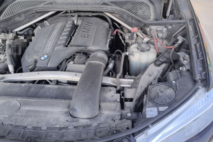 Used BMW X5 2014 xDrive35i Elegant Edition Engine Bay Left