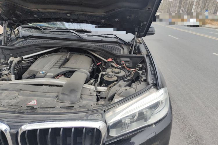 Used BMW X5 2014 xDrive35i Luxury Edition Engine Bay Left