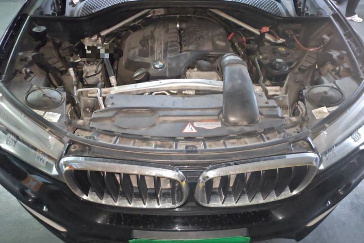 Used BMW X5 2014 xDrive35i Elegant Edition Engine Bay