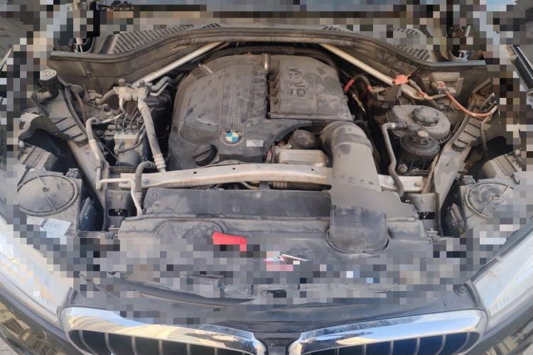 Used BMW X5  Engine Bay