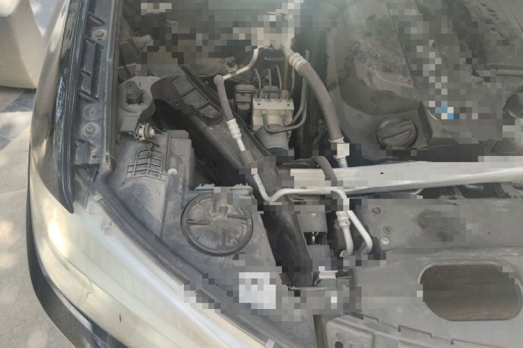 Used BMW X5 2014 xDrive35i Elegant Edition Engine Bay Right