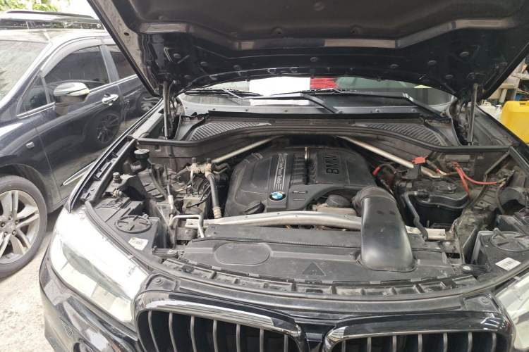 Used BMW X5  Engine Bay Right