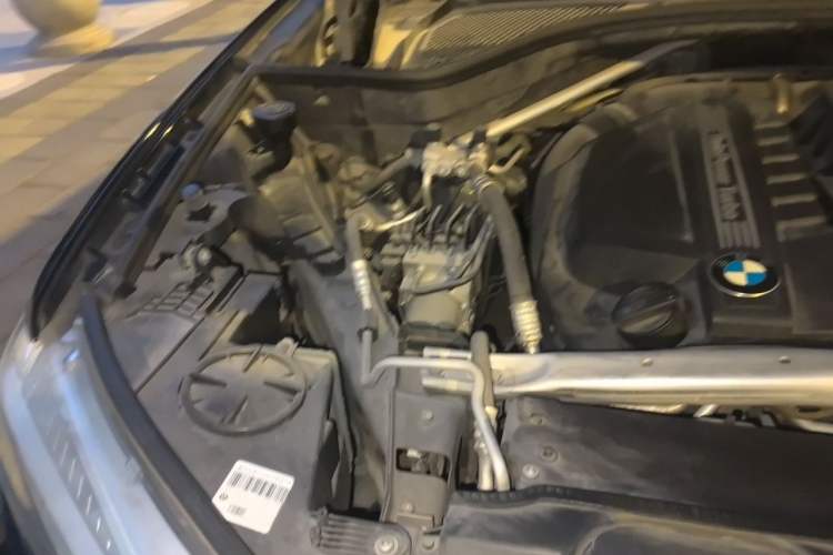 Used BMW X5 2014 xDrive35i Luxury Edition Engine Bay Right
