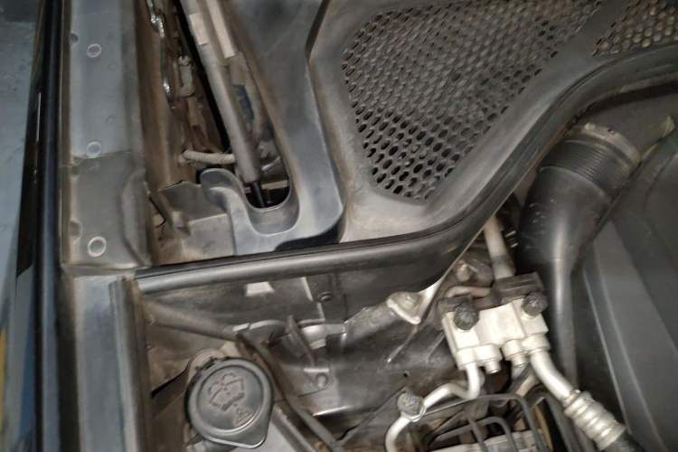 Used BMW X5 2014 xDrive35i Leading Model Engine Bay Right