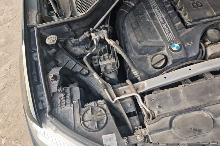 Used BMW X5  Engine Bay Right