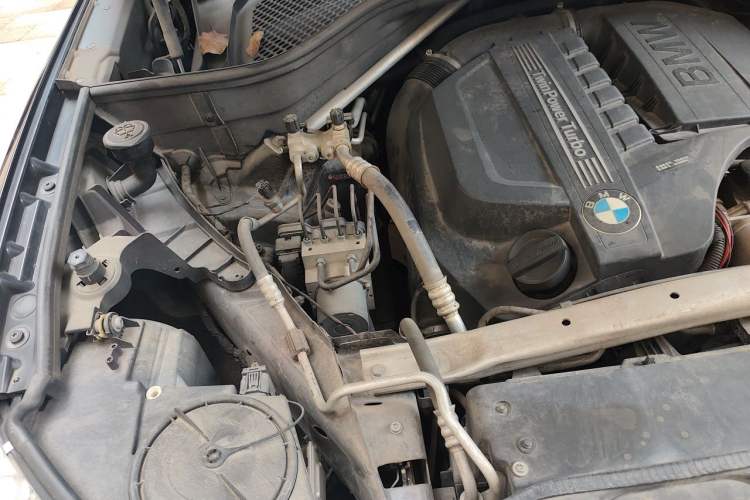 Used BMW X5  Engine Bay Right