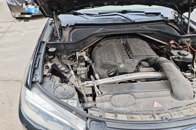 Used BMW X5 2014 xDrive35i Elegant Edition Engine Bay Right
