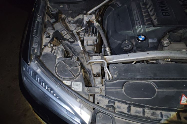 Used BMW X5 2014 xDrive35i Elegant Edition Engine Bay Right