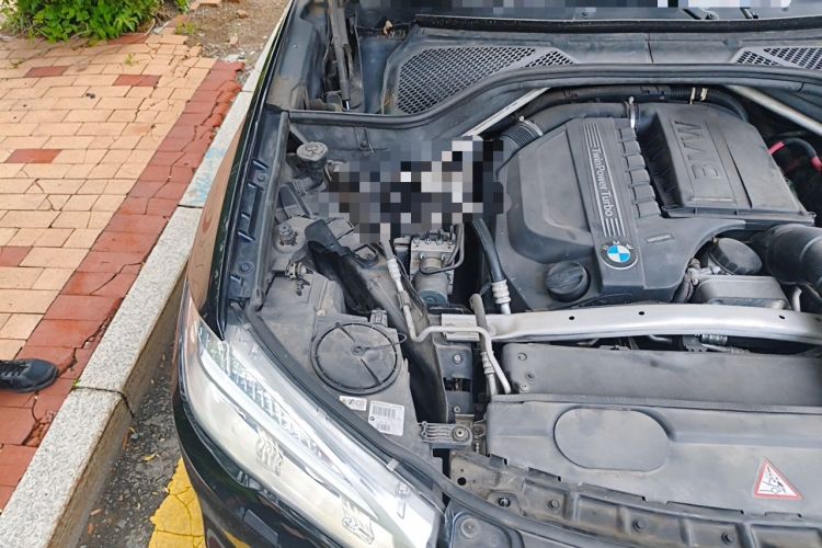 Used BMW X5  Engine Bay Right