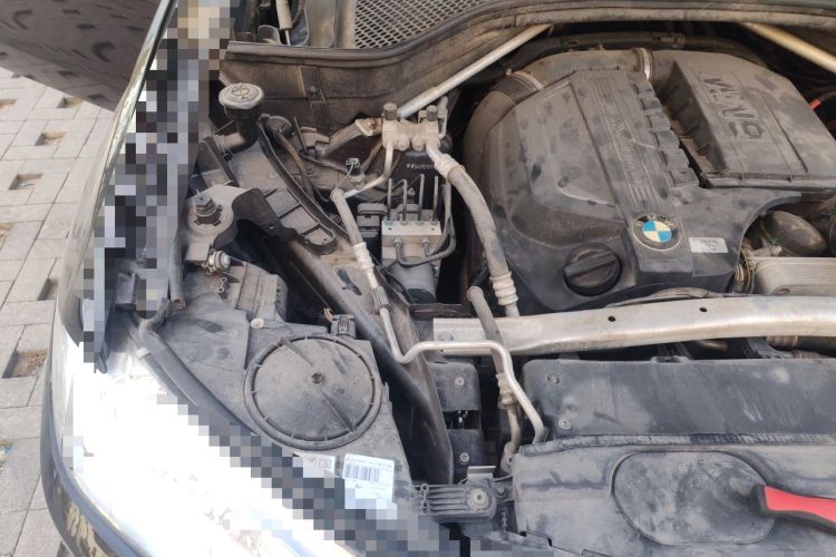 Used BMW X5  Engine Bay Right
