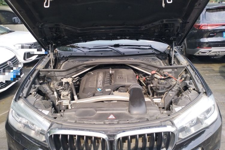 Used BMW X5 2014 xDrive35i Luxury Edition Engine Bay