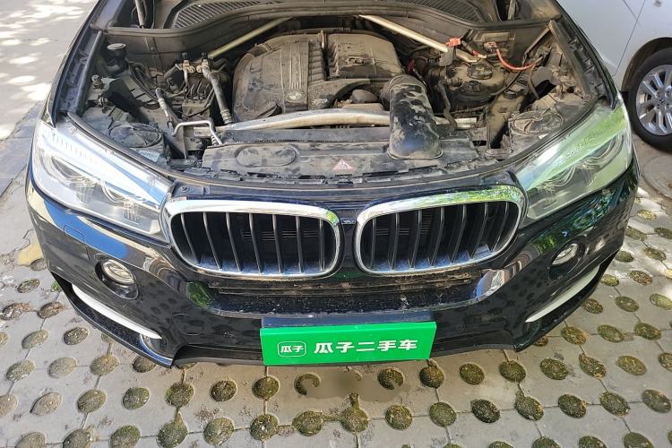 Used BMW X5 2014 xDrive35i Luxury Edition Engine Bay