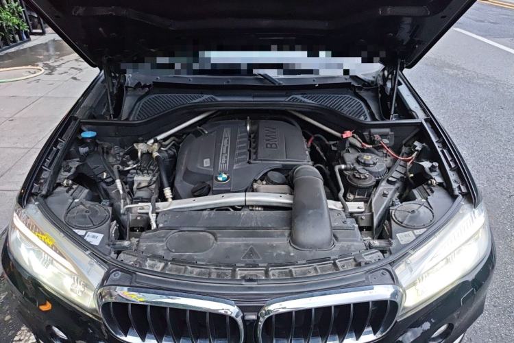 Used BMW X5 2014 xDrive35i Luxury Edition Engine Bay