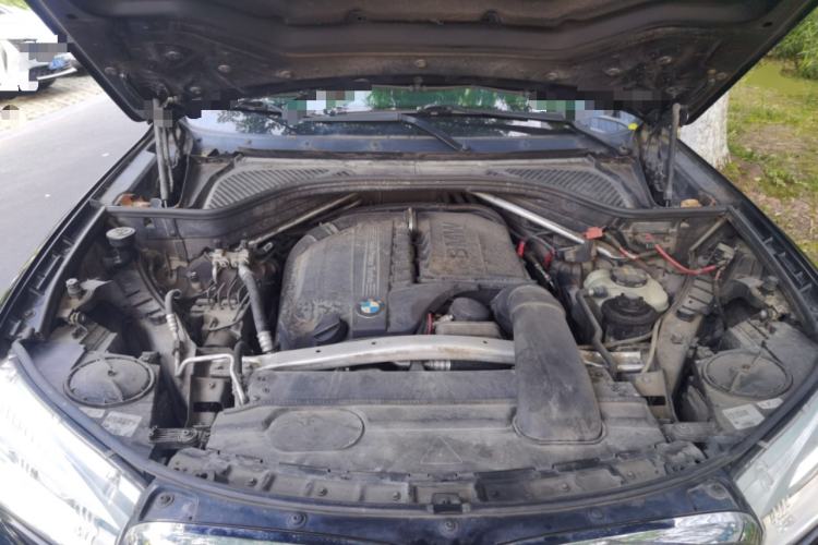 Used BMW X5 2014 xDrive35i Leading Model Engine Bay