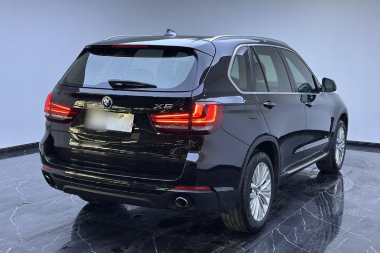 Used BMW X5 2014 xDrive35i Leading Model Exterior 1