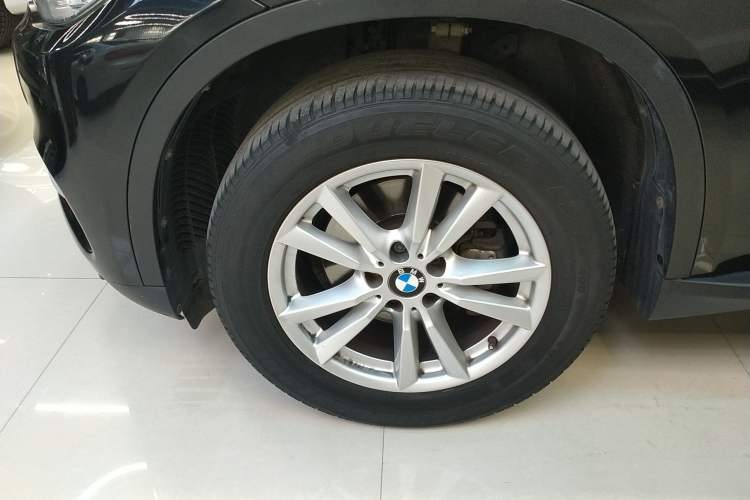 Used BMW X5 2014 xDrive35i Elegant Edition Exterior 1