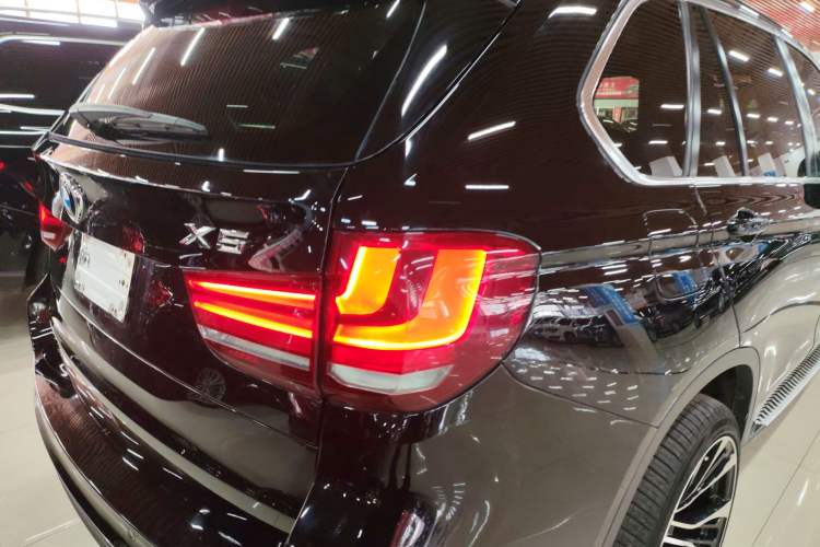 Used BMW X5 2014 xDrive35i Gasoline 5-seater U.S. specification Exterior 3