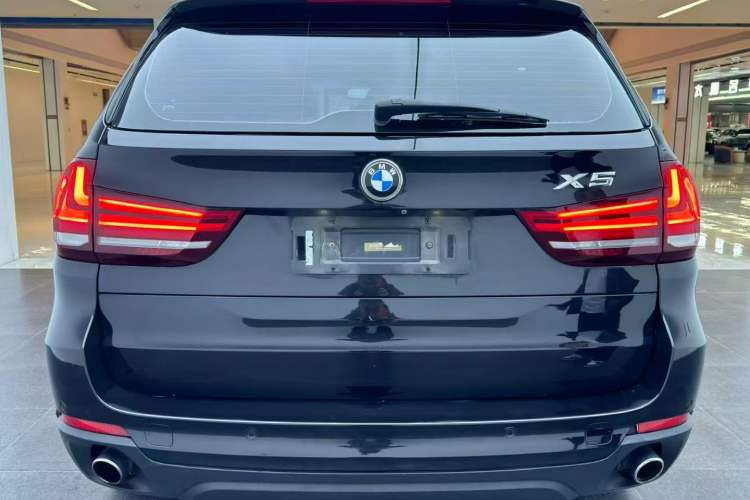 Used BMW X5 2014 xDrive35i Luxury Edition Exterior 4