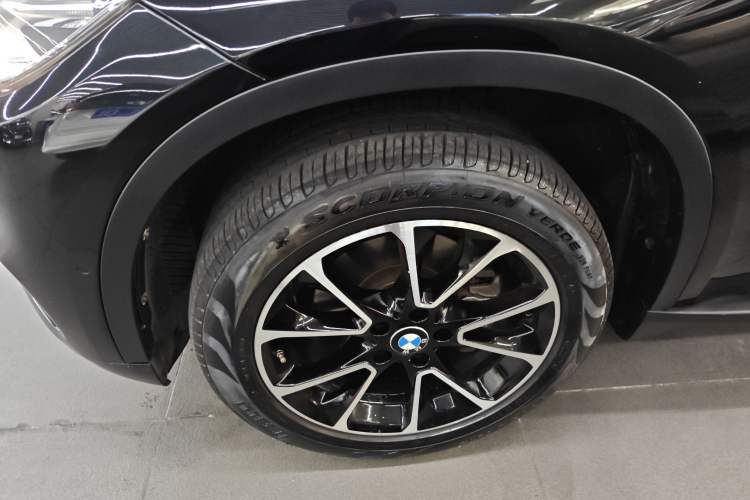 Used BMW X5 2014 xDrive35i Elegant Edition Exterior 4