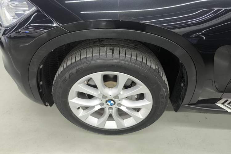 Used BMW X5 2014 xDrive35i Elegant Edition Exterior 4