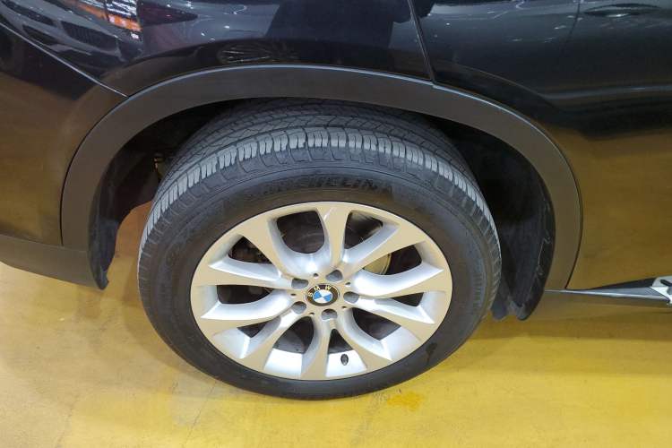 Used BMW X5 2014 xDrive35i Elegant Edition Exterior 5