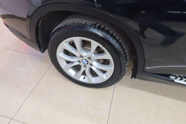Used BMW X5 2014 xDrive35i Elegant Edition Exterior 5