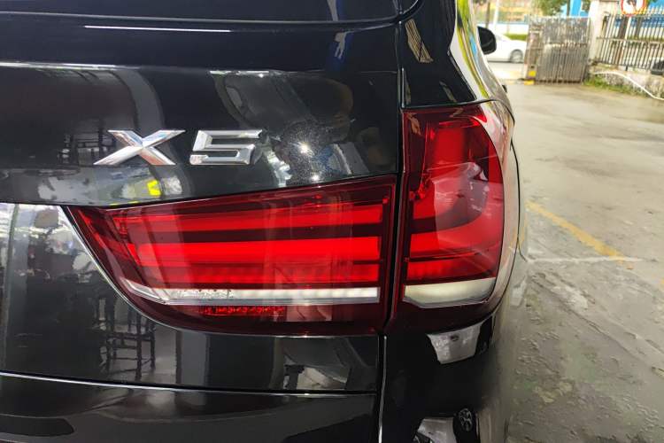 Used BMW X5 2014 xDrive35i Luxury Edition Exterior 6