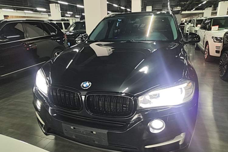 Used BMW X5 2014 xDrive35i Elegant Edition Front