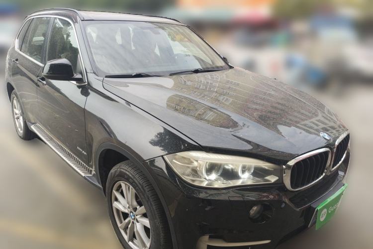 Used BMW X5 2014 xDrive35i Elegant Edition Front Right 45 Deg