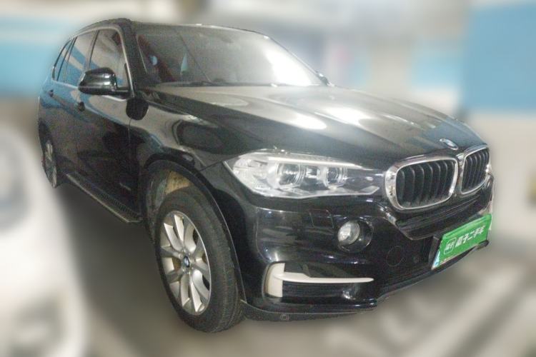 Used BMW X5 2014 xDrive35i Elegant Edition Front Right 45 Deg