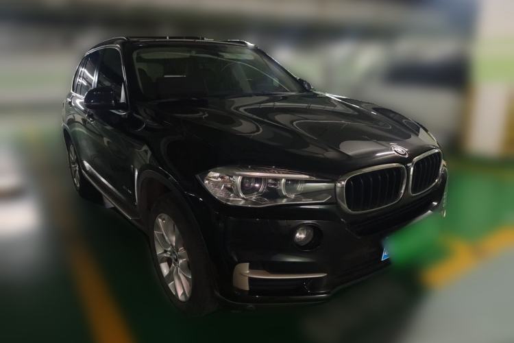 Used BMW X5 2014 xDrive35i Elegant Edition Front Right 45 Deg