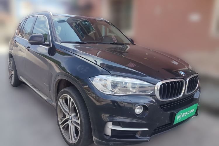Used BMW X5 2014 xDrive35i Elegant Edition Front Right 45 Deg