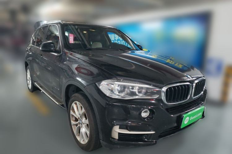 Used BMW X5 2014 xDrive35i Elegant Edition Front Right 45 Deg