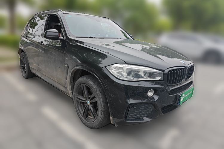 Used BMW X5 2014 xDrive35i Luxury Edition Front Right 45 Deg