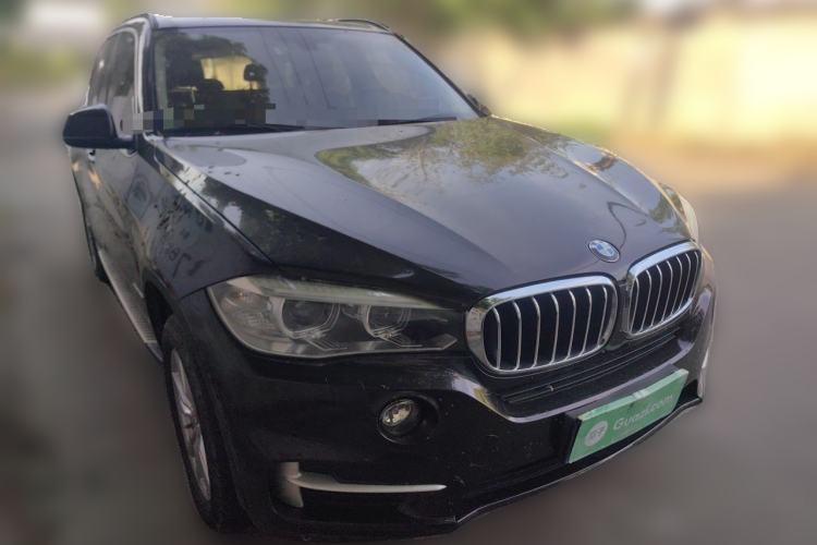 Used BMW X5 2014 xDrive35i Elegant Edition Front Right 45 Deg