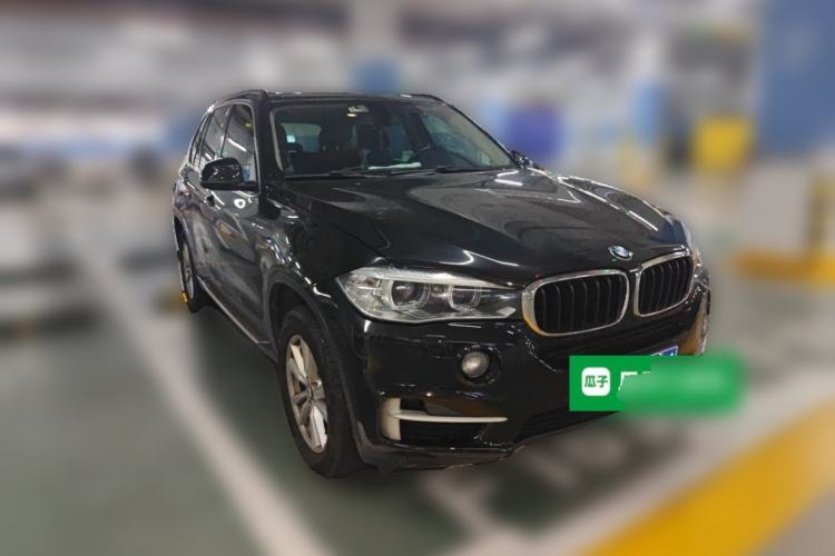 Used BMW X5 2014 xDrive35i Elegant Edition Front Right 45 Deg