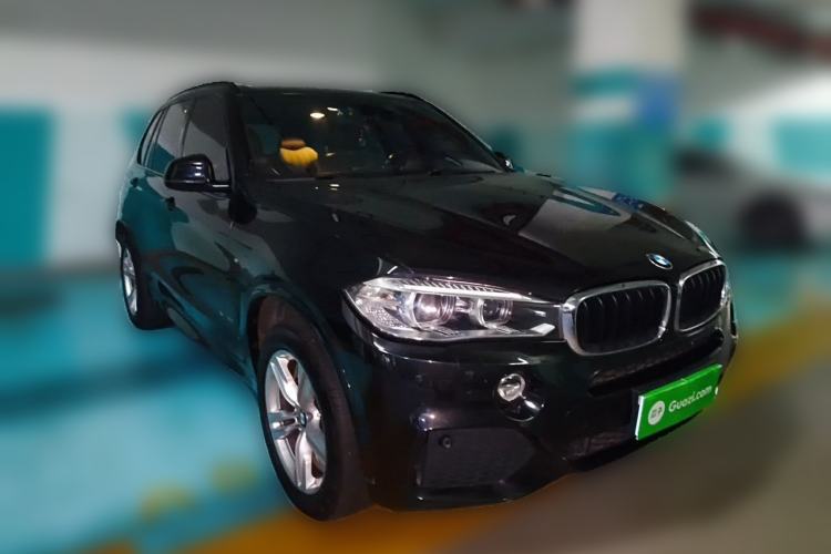 Used BMW X5 2014 xDrive35i Elegant Edition Front Right 45 Deg