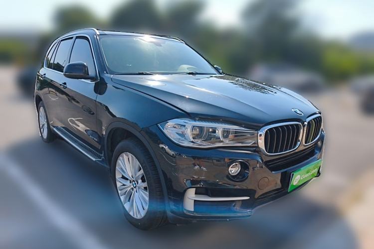 Used BMW X5 2014 xDrive35i Elegant Edition Front Right 45 Deg
