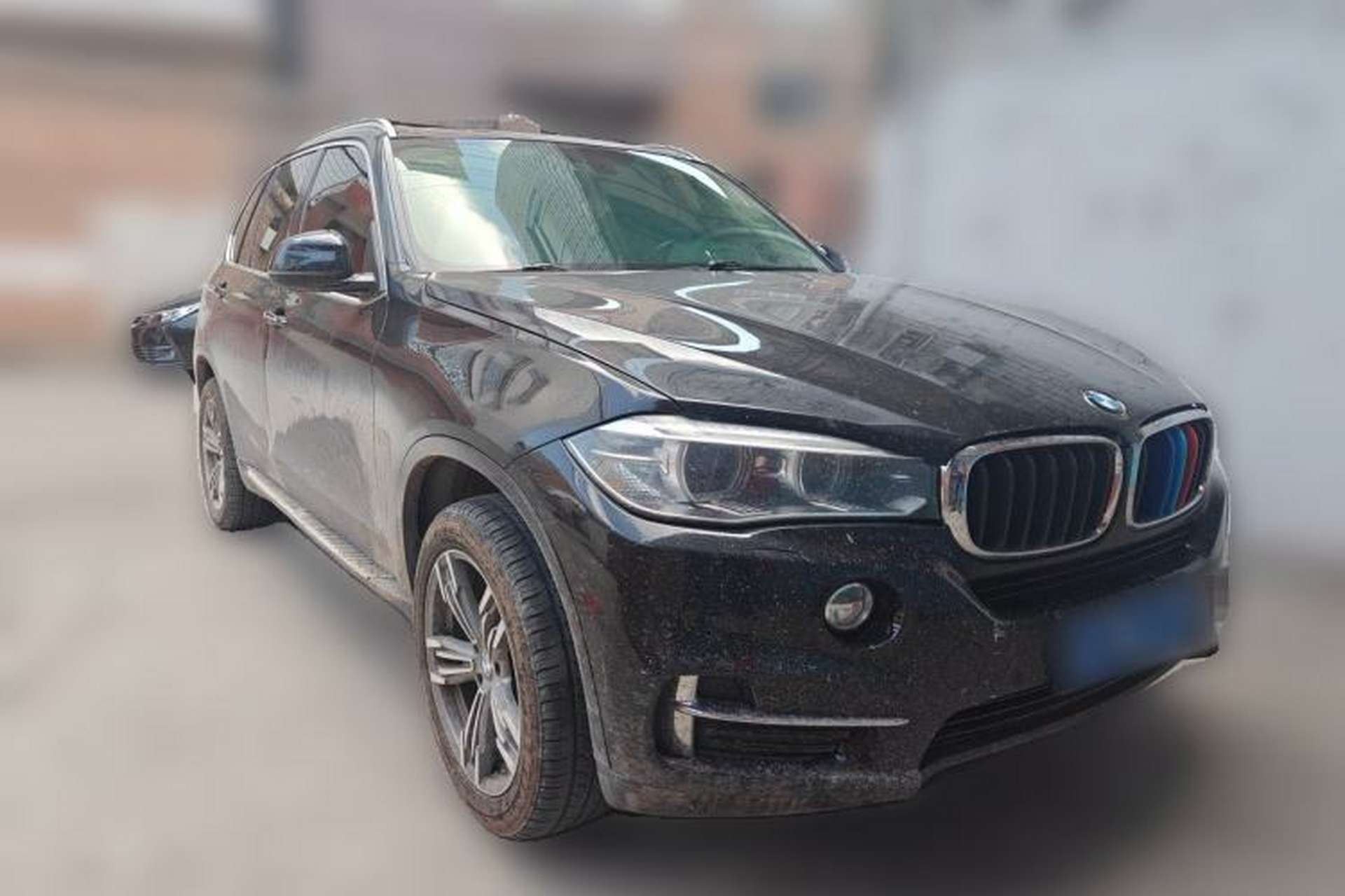 Used BMW X5 2014 xDrive35i Leading Model Front Right 45 Deg