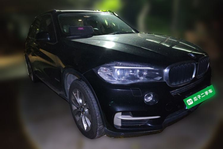 Used BMW X5 2014 xDrive35i Elegant Edition Front Right 45 Deg