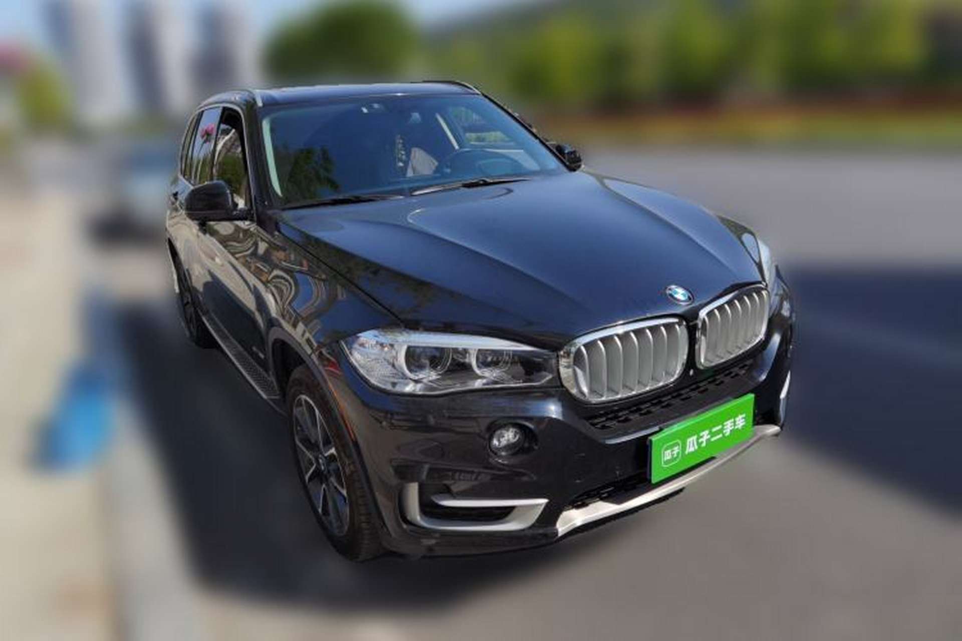 Used BMW X5 2014 xDrive35i Leading Model Front Right 45 Deg