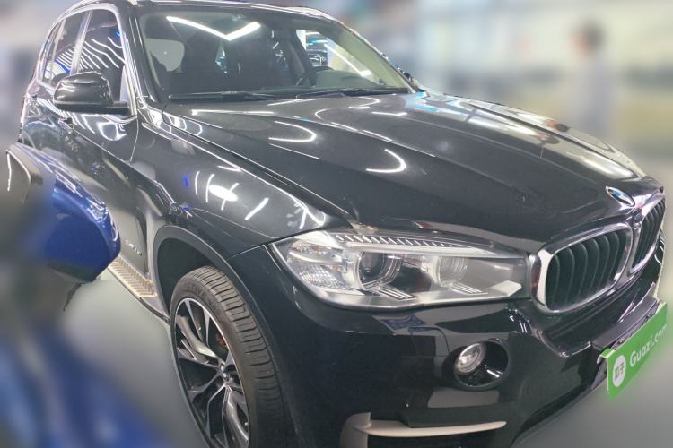 Used BMW X5 2014 xDrive35i Elegant Edition Front Right 45 Deg