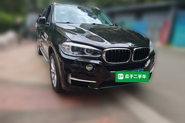 Used BMW X5 2014 xDrive35i Elegant Edition Front Right 45 Deg