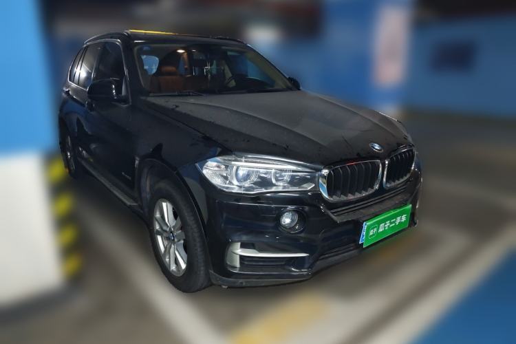 Used BMW X5 2014 xDrive35i Elegant Edition Front Right 45 Deg