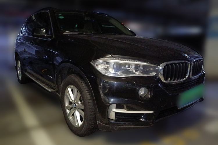 Used BMW X5 2014 xDrive35i Elegant Edition Front Right 45 Deg