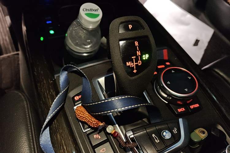 Used BMW X5 2014 xDrive50i M Sport Edition Gear Lever