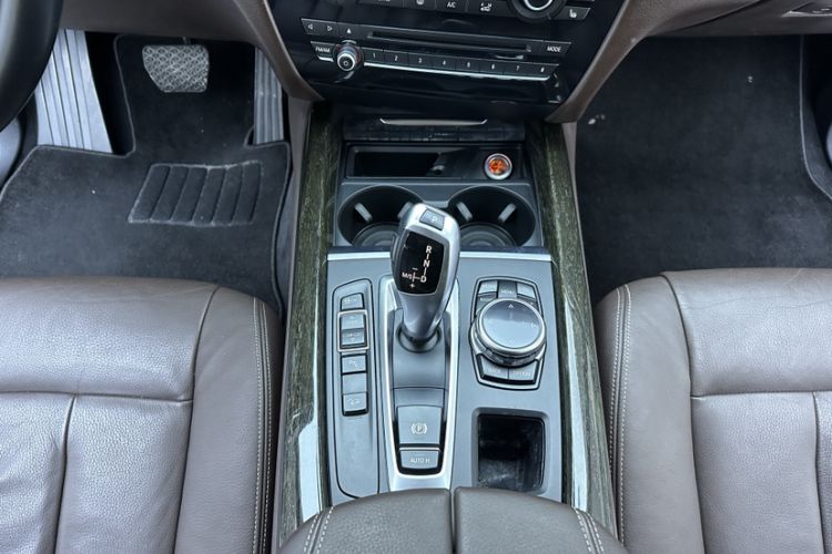 Used BMW X5 2014 xDrive35i Leading Model Gear Lever